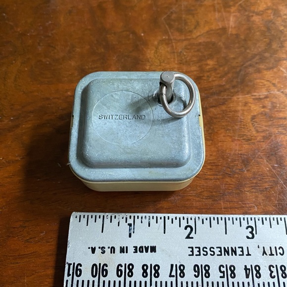 Matthey music box vtg wind-up mechanism made in Switzerland plays "Jack & Jill" - Picture 3 of 3